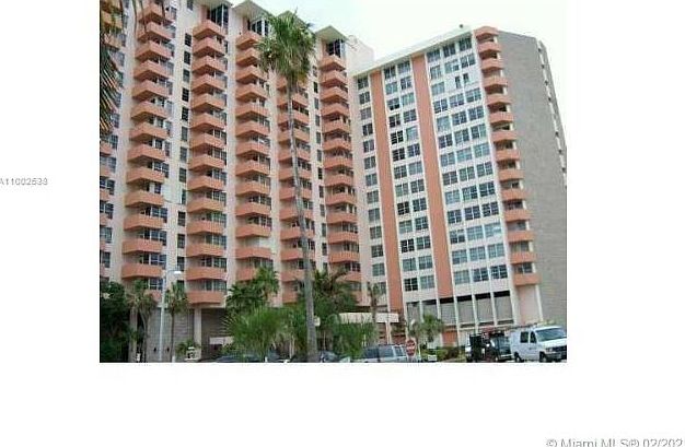 1st image of 2899 Collins Ave APT 944