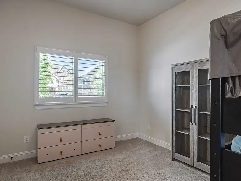 12824 Flatiron Trl — Photo 5
