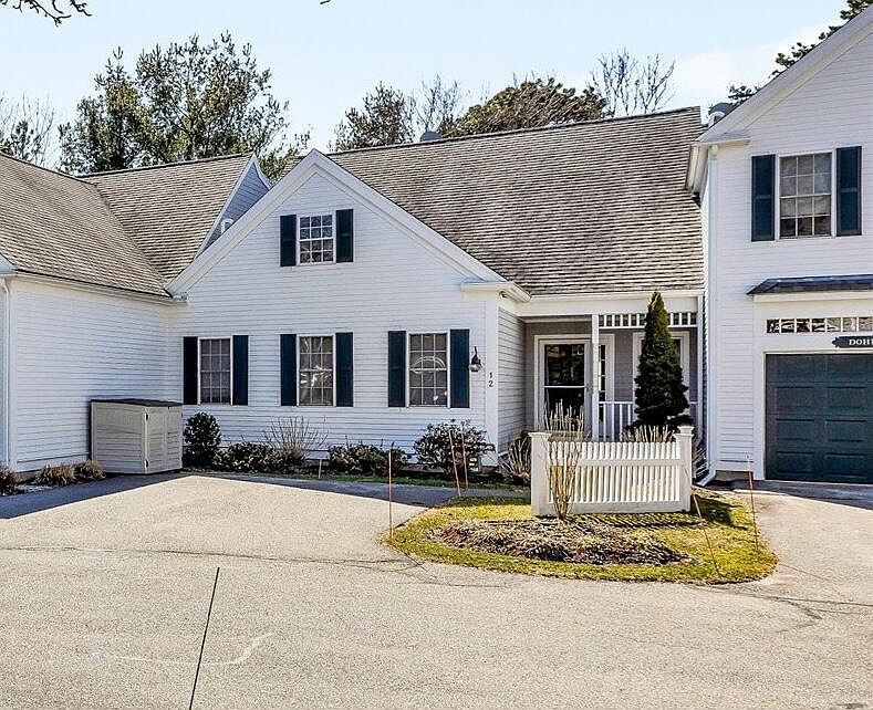 12 Berrywood Court, Bourne, MA 02532 MLS 22401072 Zillow