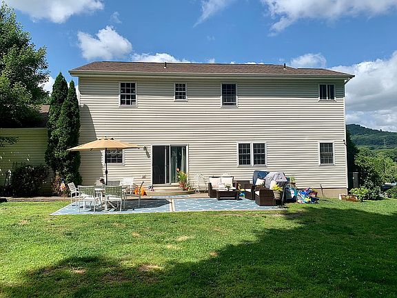 5th image of 130 Jeffrey Dr