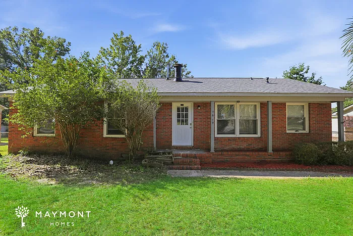 3 bed, 2.0 bath, 1219 sqft, $1,995 — Photo 1