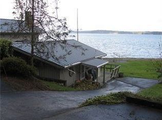 7130 Sandy Point Beach Rd NE, Olympia, WA 98516