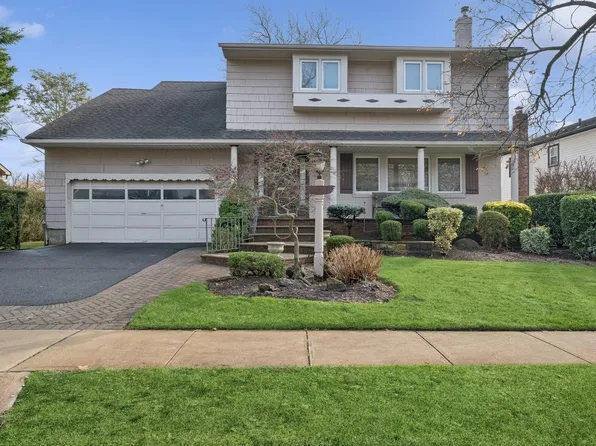 1007 South End, Woodmere, NY 11598