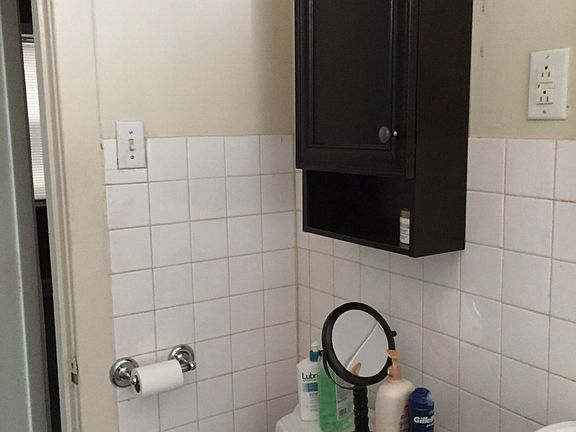 2nd image of 6107 N Fairfield Ave #1