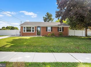 28 Bailey St, Woodstown, NJ 08098