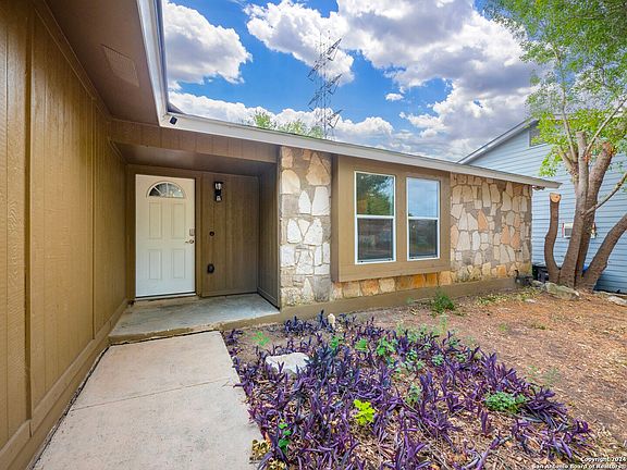 2nd image of 5330 Vista Court Dr