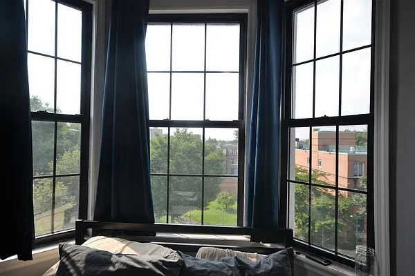 Rented by Bold New York | media 32