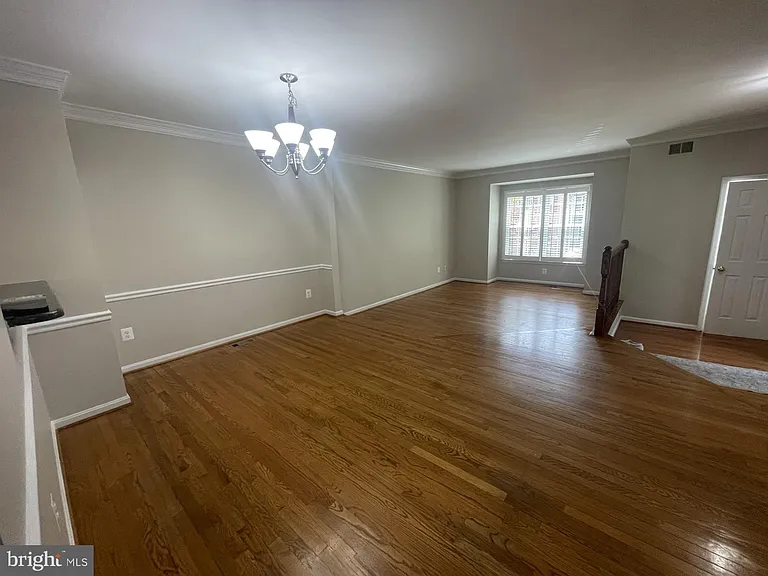 8845 Eagle Rock Ln — Photo 6