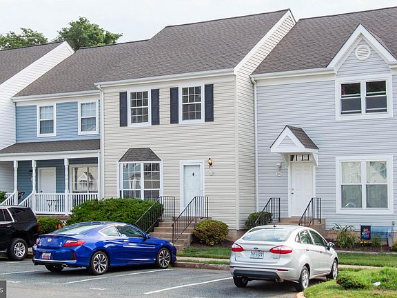 2nd image of 103 Powhatan Ct #110