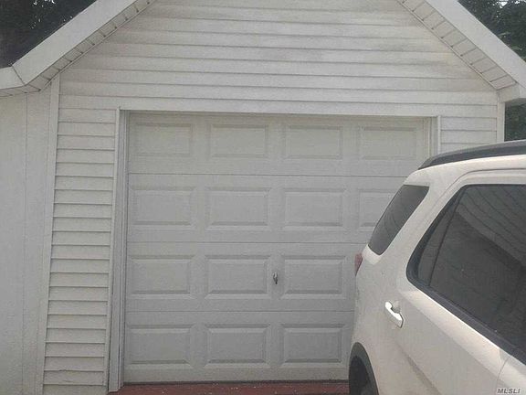 3rd image of 9517 131st St