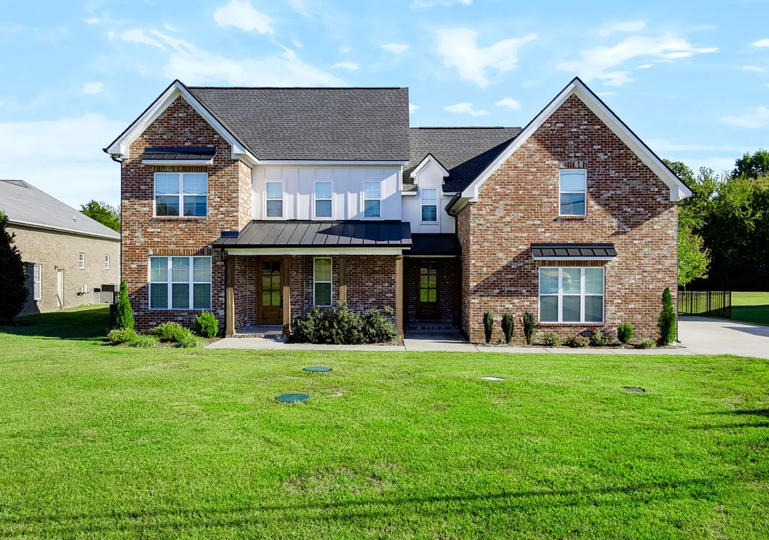 Gorgeous 5 Bed / 4 Bath Executive Home in Smyrna! fenced-in backyard backs up to lovely creek — Photo 1