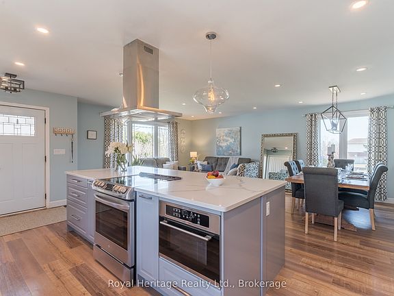 3rd image of 25 Hewson Dr
