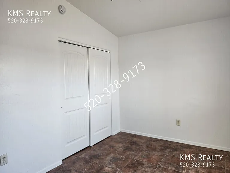 150 W 34th St — Photo 16