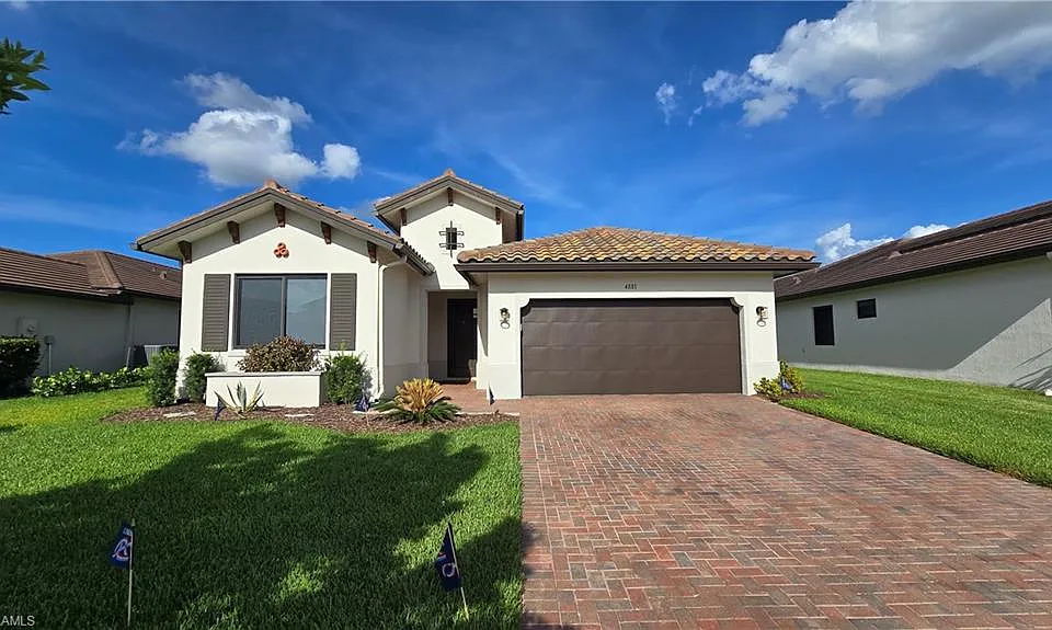 4881 Gambero Way