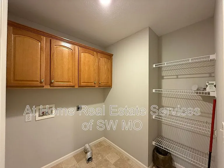 4023 S Warmwater Ave — Photo 10