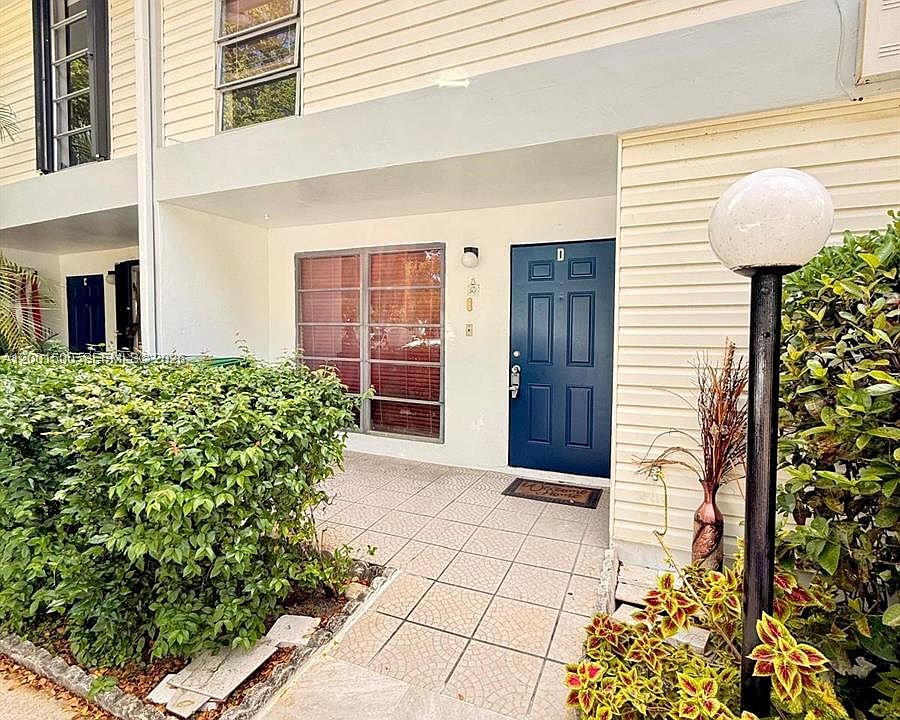 1st image of 2750 N 34th Ave #9D