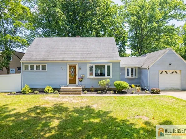 130 Tunison Rd, New Brunswick, NJ 08901