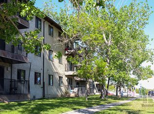 Falconcrest Village, Calgary, AB T3J 2G3