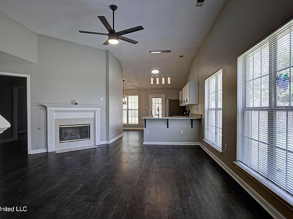 3rd image of 10678 Pecan Meadow Dr