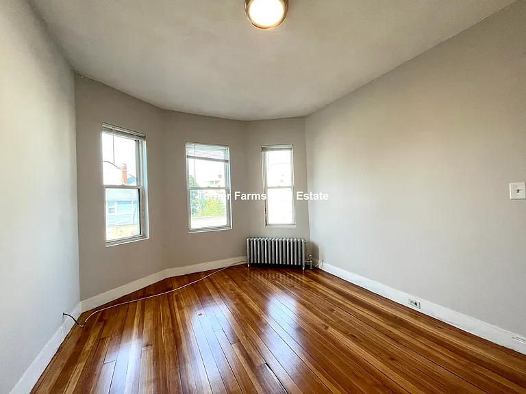 18 Eastman St #A2 — Photo 4