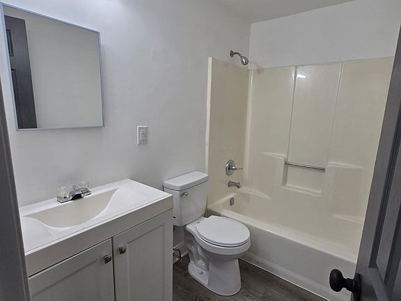 5th image of 343 S Front St #1A