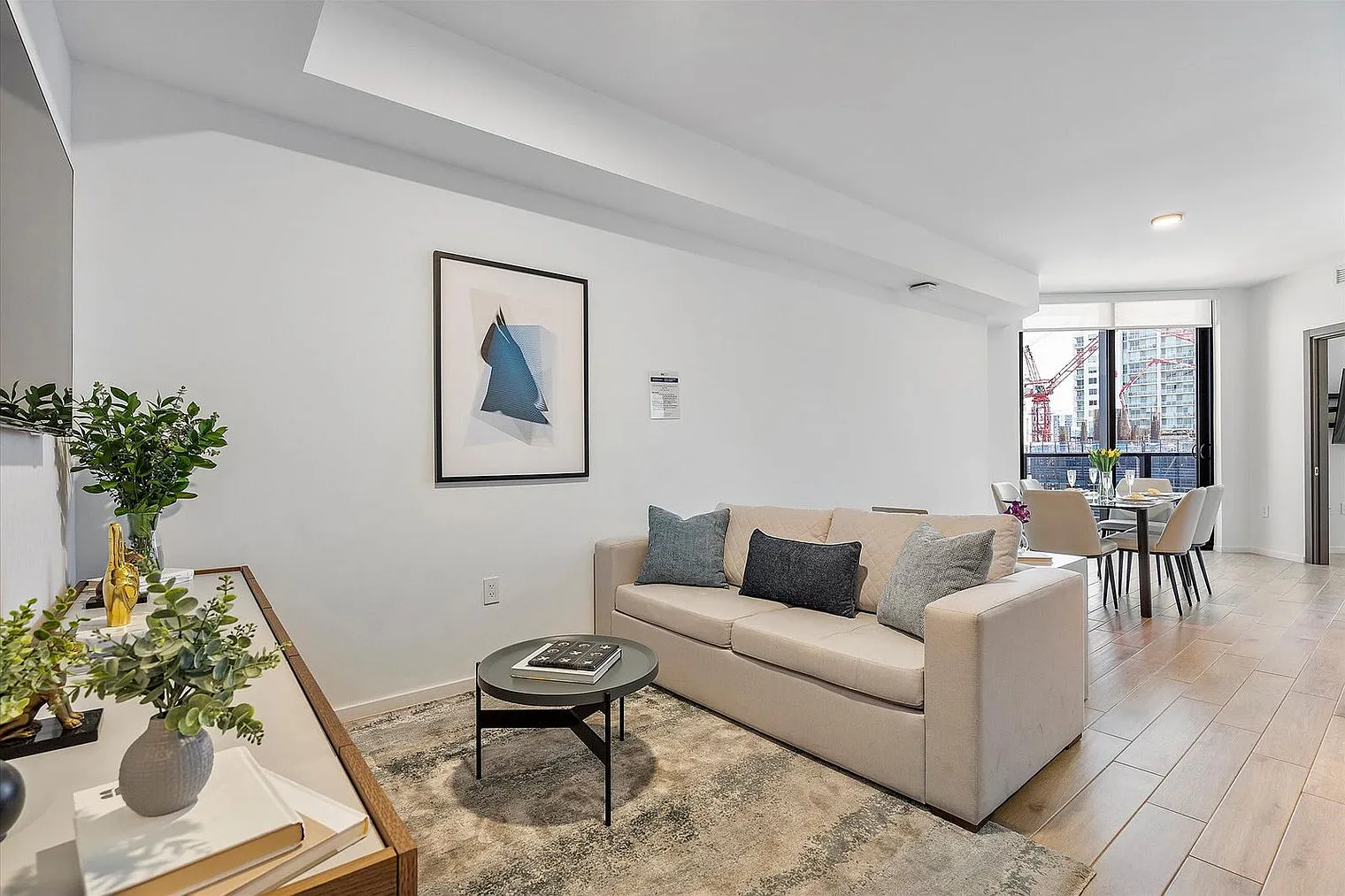 1 bed, 2.0 bath, 850 sqft, $4,119 — Photo 1