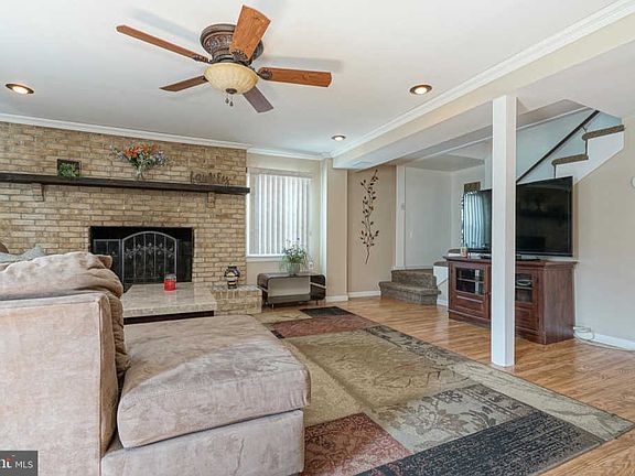 4th image of 83 Sparks Ave