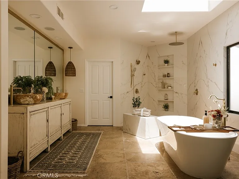 4909 Woodley Ave — Photo 21