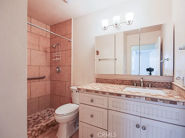5542 Fernhill Cir #C — Photo 17
