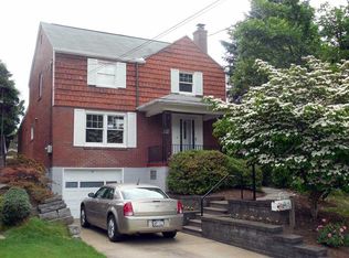 4700 Roberta Dr, West Mifflin, PA 15122