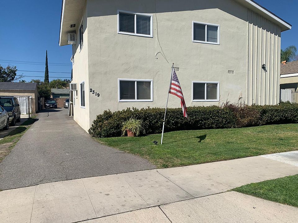 1st image of 2319 N Catalina St APT D