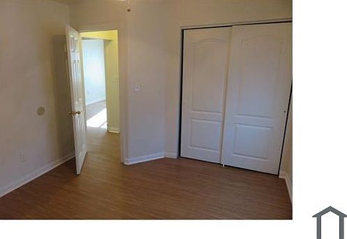 4th image of 6203 Foothill Blvd APT B