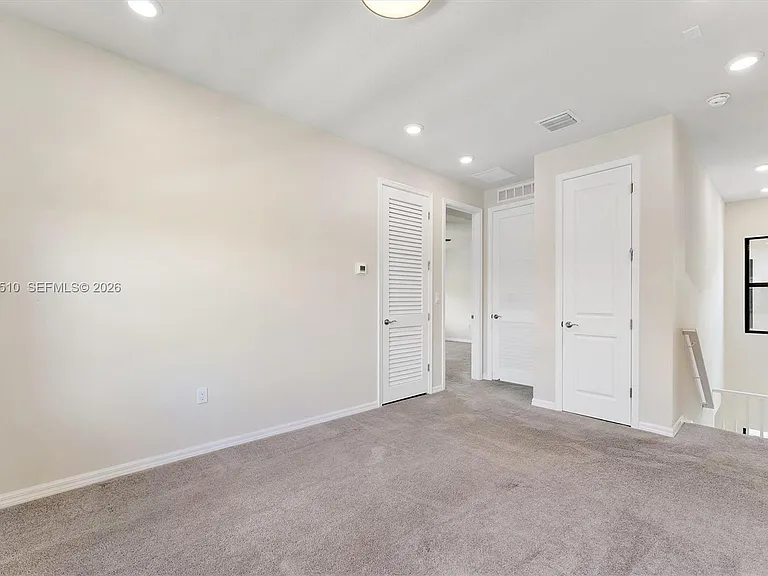 2485 Primrose Pl — Photo 24