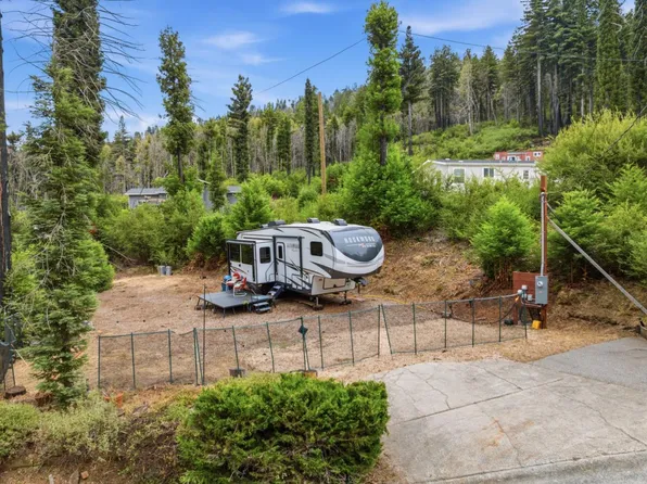 135 Fallen Leaf Dr, Boulder Creek, CA 95006
