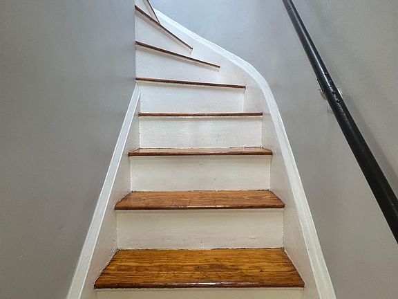 5th image of 516-518 Somerville Ave