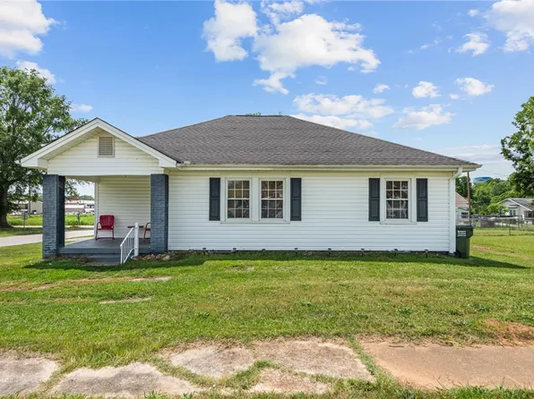 1 Virginia Ave, Honea Path, SC 29654