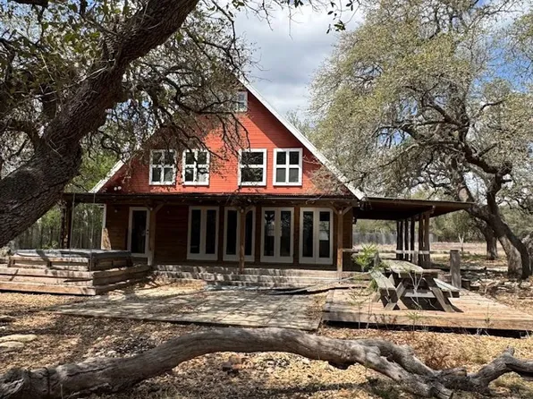 515 Wimberley Oaks Dr, Wimberley, TX 78676