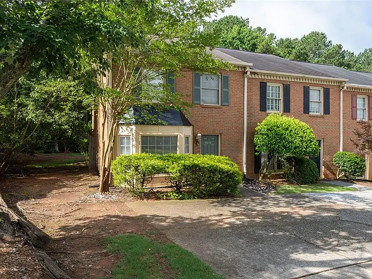 9070 Cobbler Ct — Photo 3