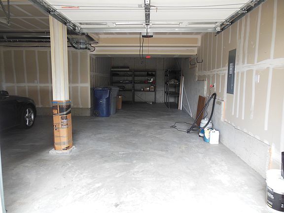 5th image of 16517 NE 43rd Ct