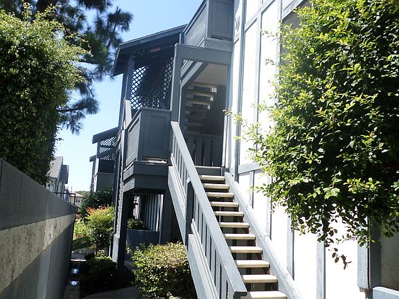 2nd image of 3044 W Cheryllyn Ln #22