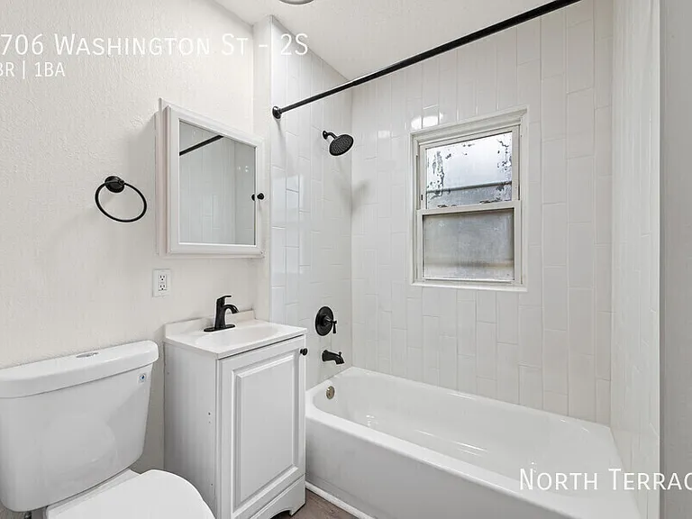 3706 Washington St #2S — Photo 12