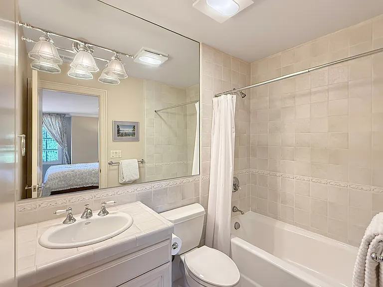 1526 Hillview Dr — Photo 31