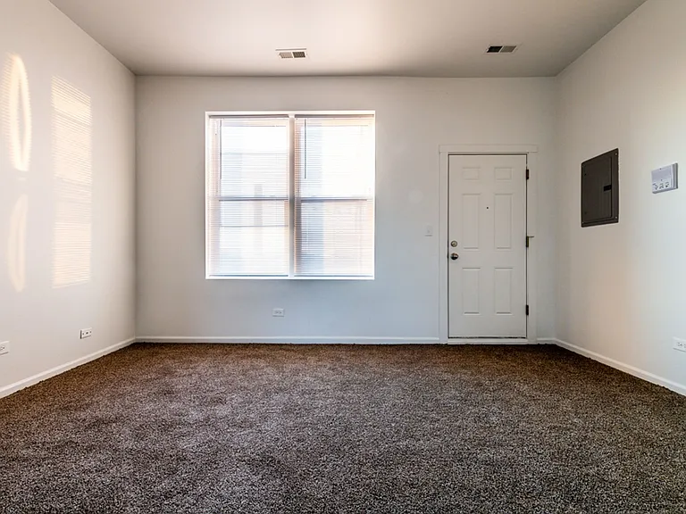 1630 S Sawyer Ave — Photo 34