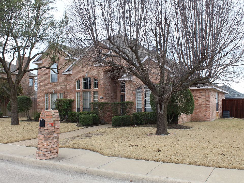 2nd image of 605 N Silver Creek Cir