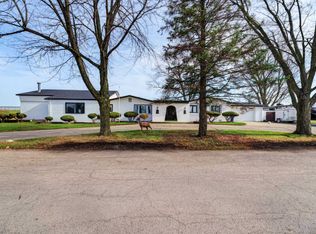 2412 Silver Maple Ln, Joliet, IL 60433