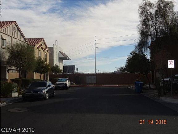 2nd image of 4984 Blue Marlin Ave