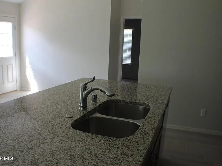 7425 Norte Mesa Ln — Photo 12