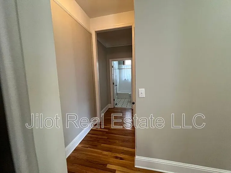 176 Flora Ave NE #A — Photo 8