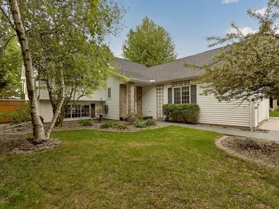2516 Colleen Ln NE, Rochester, MN, 55906