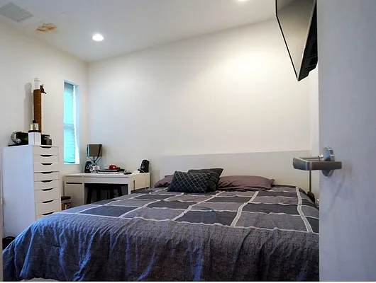 Rented by EXR | media 11